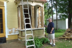 Bay-Window-Rebuild-Beer-Bob-Daillaire-at-the-Bar-30AUG2011