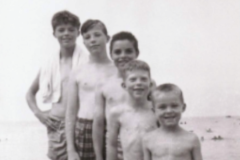 MacKenzie-Brothers-Bob-Tim-Don-Chris-Fred-at-the-beach-1955