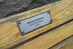 Richard-Holloway-Memorial-Bench-at-Baldachin-Inn-28NOV2019